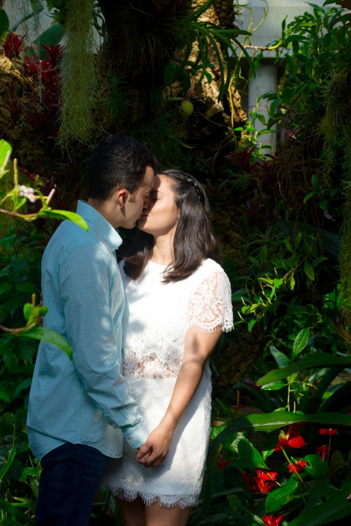 kiss